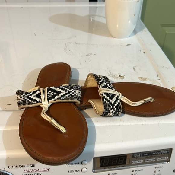 American Eagle Sandals - Picture 3 of 4